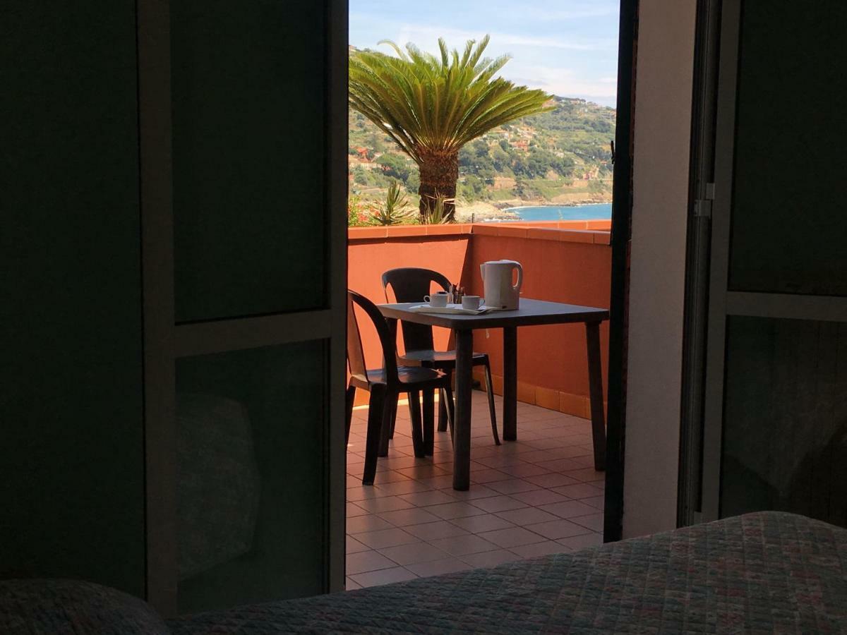 Baia Dei Gabbiani Guest house