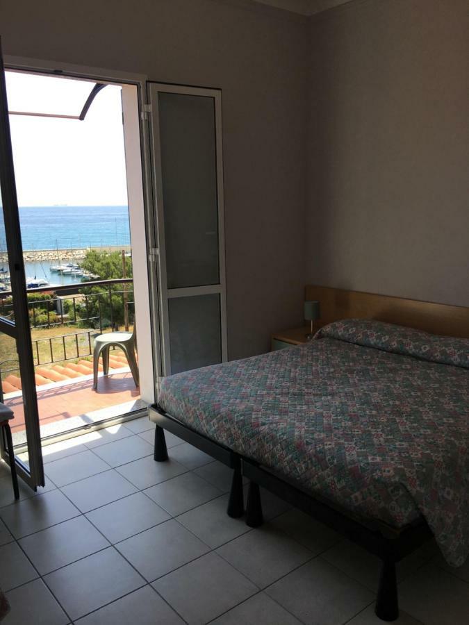 Guest house Baia Dei Gabbiani *